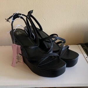Wild Fable Black Platform Sandals